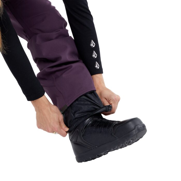 VOLCOM SWIFT BIB OVERALL WOMEN SNOWBOARD PANT BLACKBERRY - Image 12