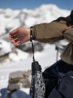 VOLCOM V CO NYLE SNOW MITTENS BLACK WHITE - Image 3