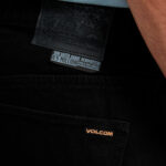 VOLCOM MODOWN TAPERED DENIM BLACK - Image 4