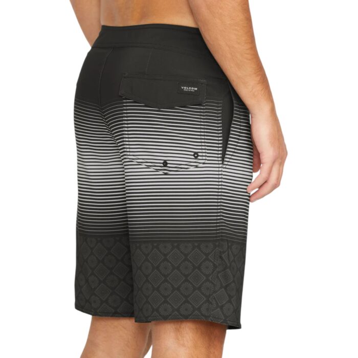 VOLCOM LIDO STRIPE MOD TECH 20 BOARDSHORT BLACK - Image 5