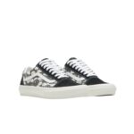 VANS SKATE OLD SKOOL SHOES SKULL PILE BLACK WHITE GUM - Image 2