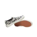 VANS SKATE SLIP-ON SHOES SKULL PILE BLACK WHITE GUM - Image 5