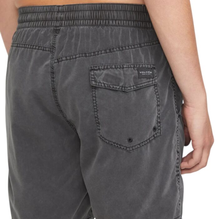VOLCOM CENTER 17 TRUNK BOARDSHORT BLACK - Image 6