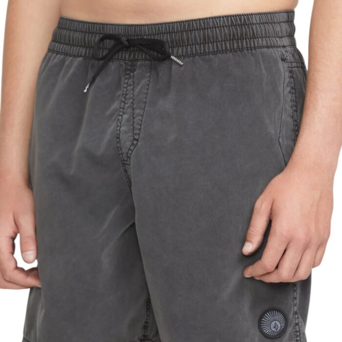 VOLCOM CENTER 17 TRUNK BOARDSHORT BLACK - Image 5